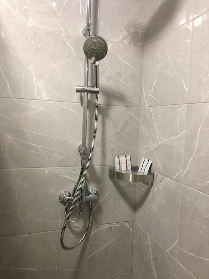 East Residence Gray Київ Екстер'єр фото