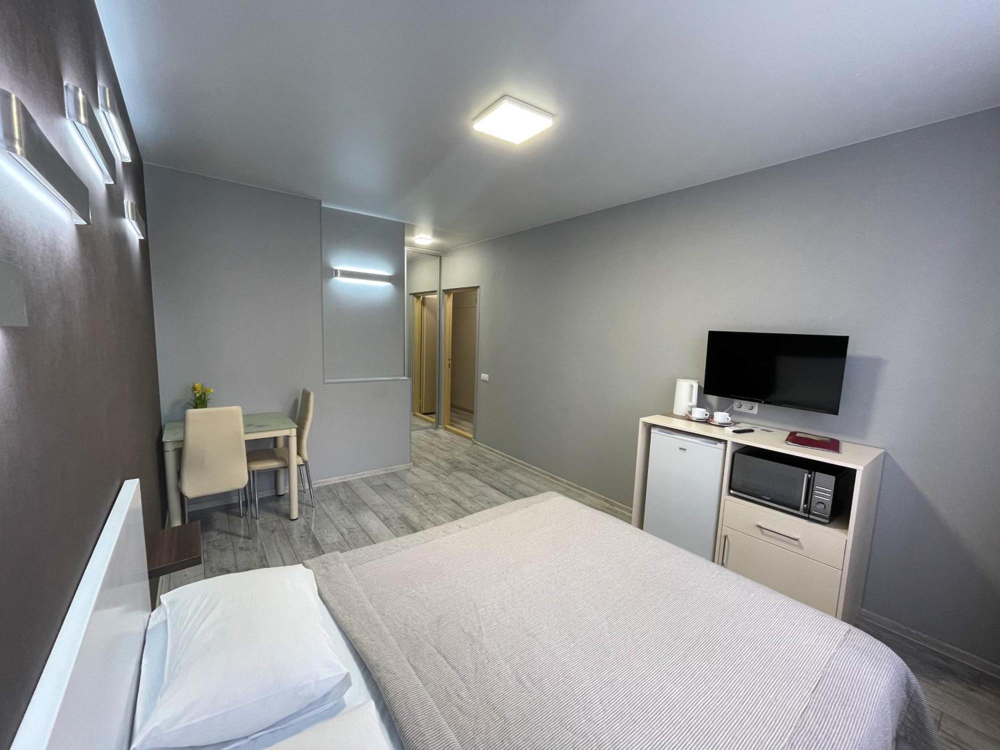 East Residence Gray Київ Екстер'єр фото